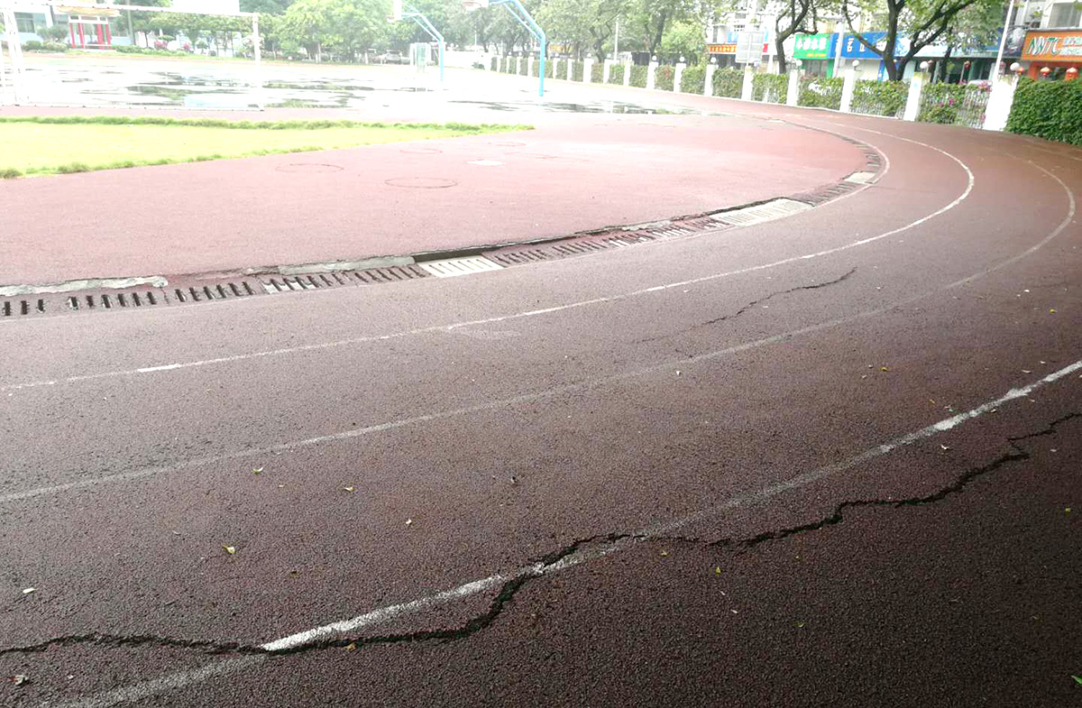 舊場(chǎng)地3.jpg